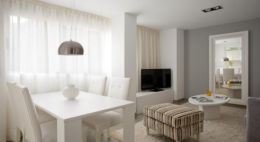 Malaga Andes 4 Beach Apartment Exterior photo