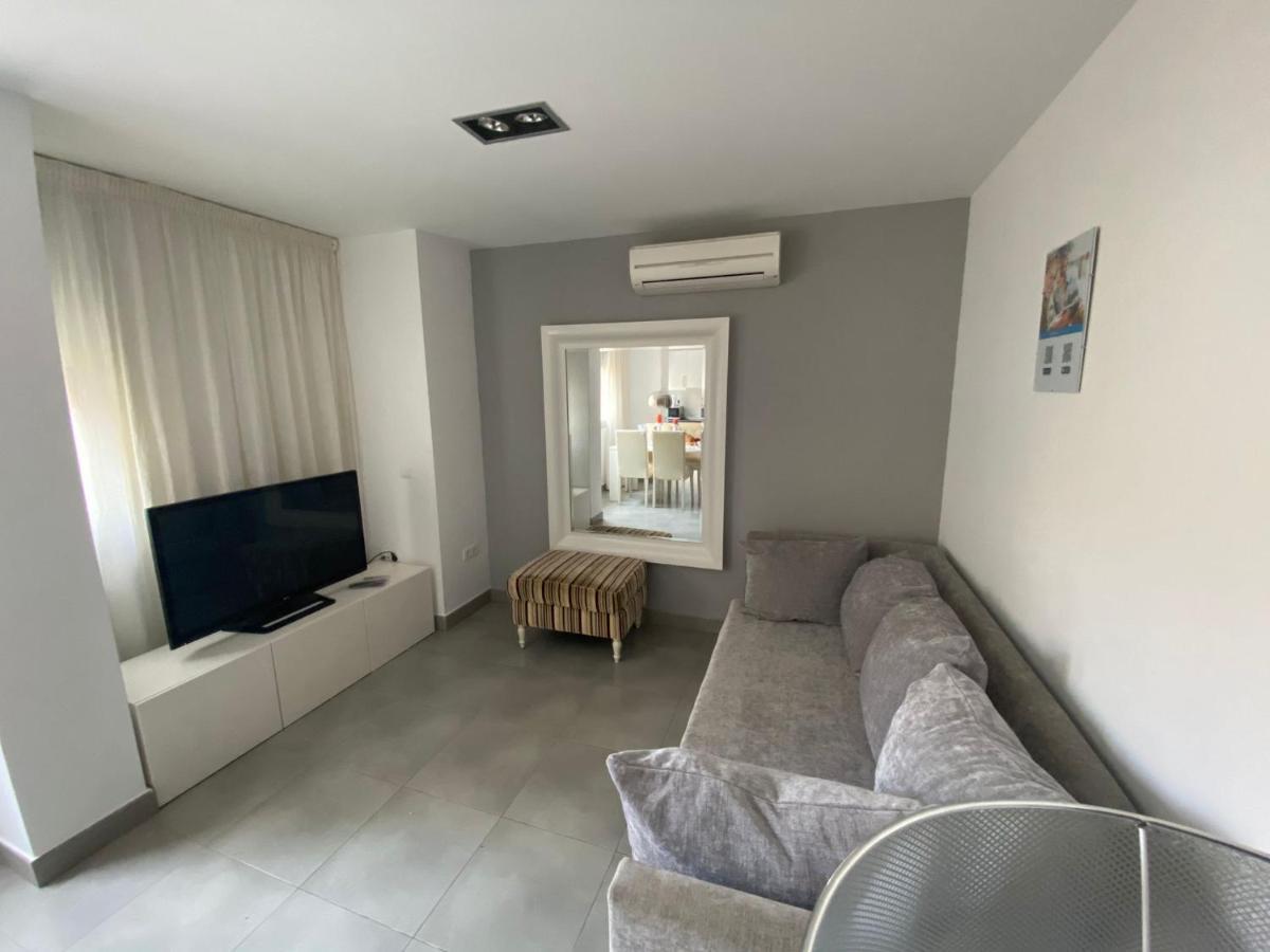 Malaga Andes 4 Beach Apartment Exterior photo
