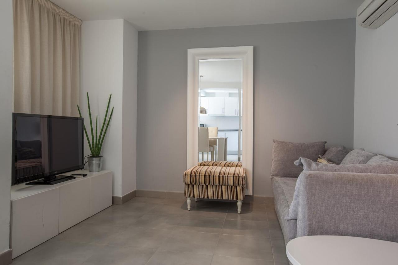 Malaga Andes 4 Beach Apartment Exterior photo