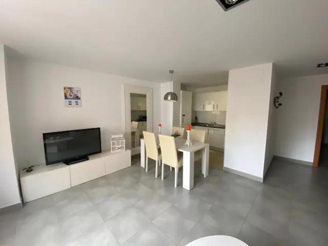 Malaga Andes 4 Beach Apartment Exterior photo